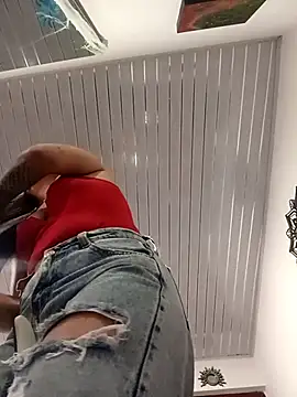  Luna-1 online show from October 2025 03:03:01 PM