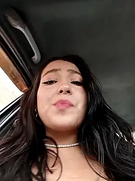 Snapshot of _Luna-1 chatting on February 2026 07:32:02 PM Luna-1 online show from February 2026 07:32:02 PM