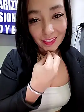 Snapshot of _Luna-1 chatting on March 2026 01:09:02 AM Luna-1 online show from March 2026 01:09:02 AM