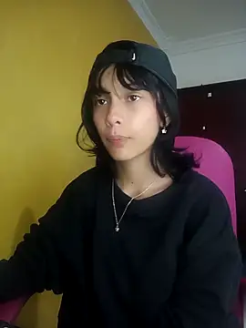 Snapshot of xoxo_milk chatting on October 2025 03:57:02 PM xoxo milk online show from October 2025 03:57:02 PM