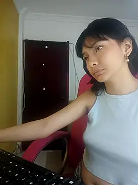 Snapshot of xoxo_milk chatting on October 2025 04:20:02 PM xoxo milk online show from October 2025 04:20:02 PM