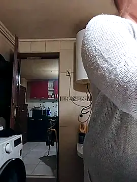 Snapshot of Mommygetnaughty chatting on November 2025 10:29:02 PM Mommygetnaughty online show from November 2025 10:29:02 PM