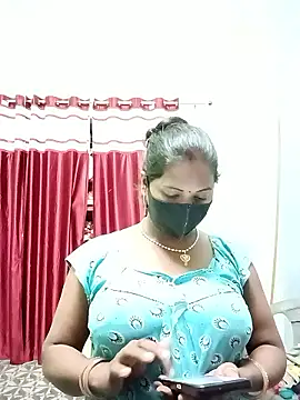 School medam online show from October 2025 10:47:01 PM