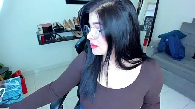 Miel 82 online show from October 2025 11:10:01 AM