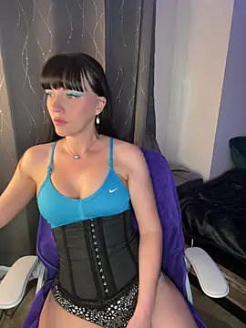 MaciiMayy online show from June 2026 11:40:02 PM
