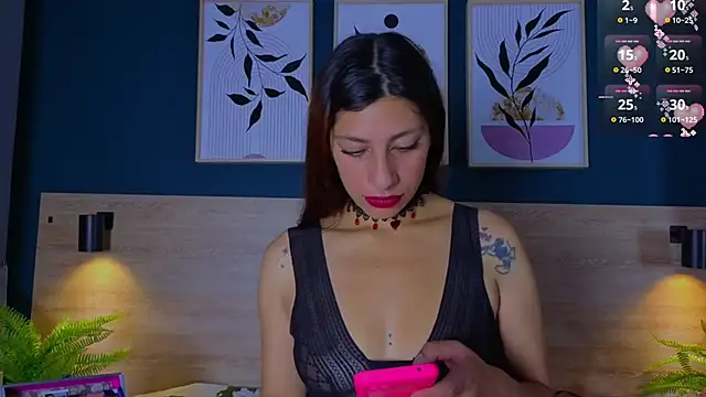 AlisonCold online show from October 2025 12:24:02 PM