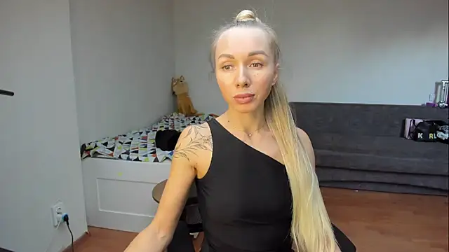 AlisiaCat online show from May 2026 03:50:02 PM