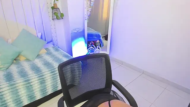 mayukim online show from October 2025 07:14:02 PM