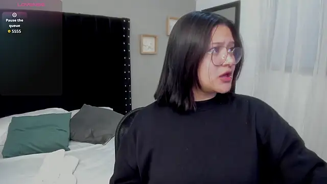 mayukim online show from November 2025 11:10:01 AM