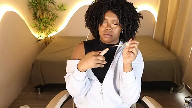 Snapshot of kehlannis_ chatting on November 2025 07:46:02 PM kehlannis online show from November 2025 07:46:02 PM