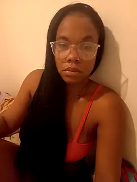 Snapshot of PrettahSantos chatting on November 2025 11:54:01 AM PrettahSantos online show from November 2025 11:54:01 AM