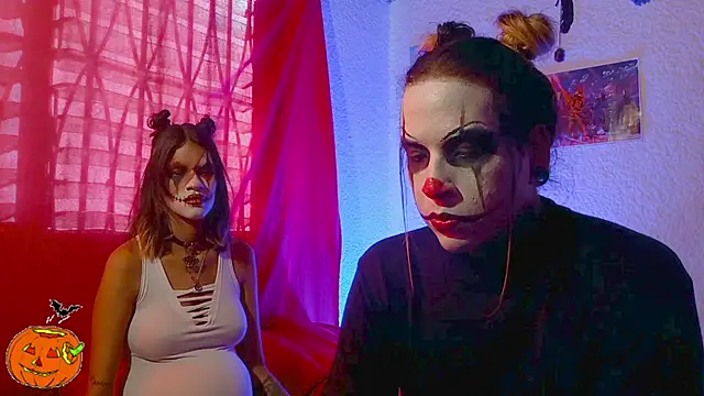 Snapshot of Couple_Moth666 chatting on October 2025 08:54:02 PM Couple Moth666 online show from October 2025 08:54:02 PM