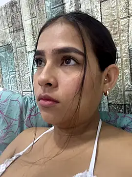 Snapshot of Valery_lux16 chatting on September 2025 12:10:01 PM Valery lux16 online show from September 2025 12:10:01 PM