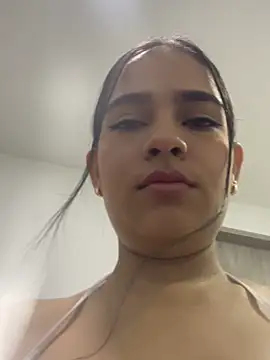 Snapshot of Valery_lux16 chatting on October 2025 12:14:02 PM Valery lux16 online show from October 2025 12:14:02 PM