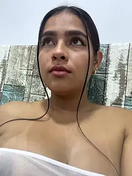 Snapshot of Valery_lux16 chatting on October 2025 01:43:02 PM Valery lux16 online show from October 2025 01:43:02 PM