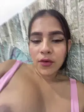 Snapshot of Valery_lux16 chatting on December 2025 11:14:02 PM Valery lux16 online show from December 2025 11:14:02 PM