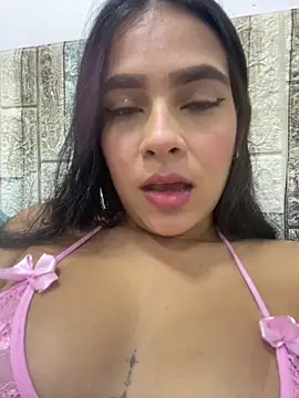 Snapshot of Valery_lux16 chatting on January 2026 06:00:02 PM Valery lux16 online show from January 2026 06:00:02 PM