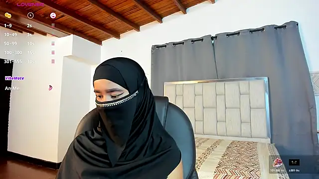 kalila latif online show from November 2025 02:42:02 AM