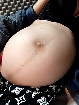 Pipi23  online show from December 2025 02:37:02 PM