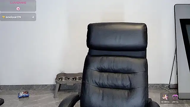 Snapshot of Goddess_Jin chatting on October 2025 05:52:01 PM Goddess Jin online show from October 2025 05:52:01 PM