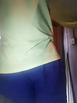 Blackveins32 online show from January 2026 02:33:02 PM