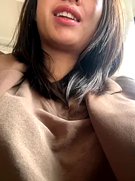 Snapshot of Hana-xinh chatting on October 2025 02:45:02 AM Hana-xinh online show from October 2025 02:45:02 AM