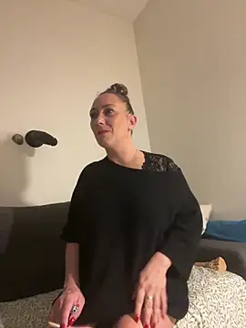 Reine du Vice84 online show from February 2026 07:02:01 AM