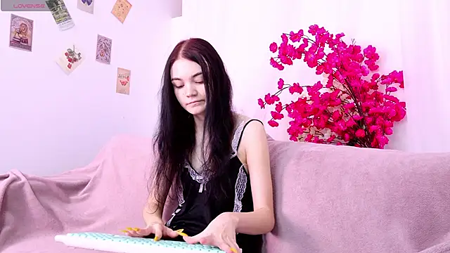 Snapshot of chatting on October 2025 06:24:02 AM online show from October 2025 06:24:02 AM