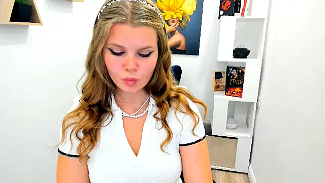 WildeDesiree online show from October 2025 11:41:02 AM