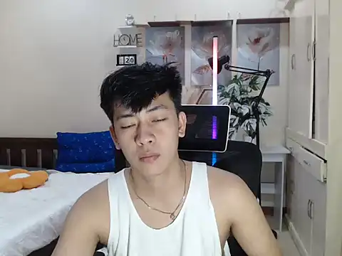 Snapshot of niel_cumshow chatting on December 2025 06:02:01 PM niel cumshow online show from December 2025 06:02:01 PM