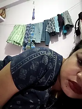 Deborbhavi222 online show from April 2026 04:26:01 PM