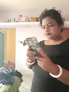 Deborbhavi222 online show from April 2026 04:32:01 AM
