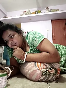 Deborbhavi222 online show from May 2026 11:15:02 AM