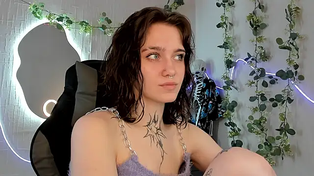 Elastikisss online show from April 2026 06:25:02 AM