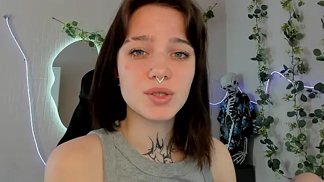 Elastikisss online show from April 2026 08:17:01 AM