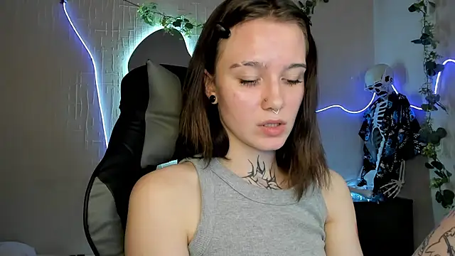 Elastikisss online show from April 2026 01:41:02 PM