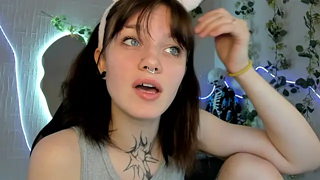 Elastikisss online show from April 2026 08:09:02 AM