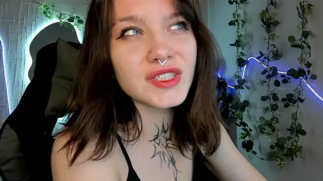 Elastikisss online show from May 2026 03:22:01 AM