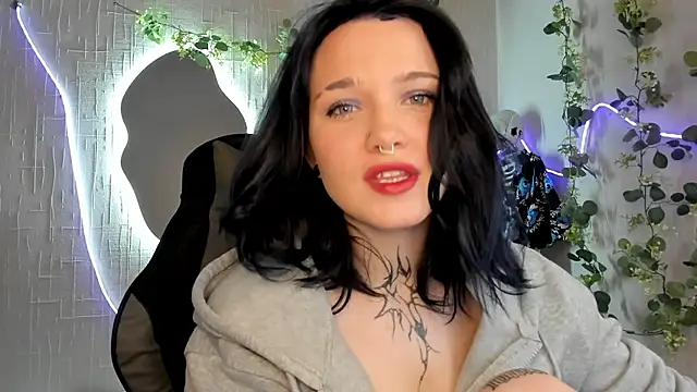 Elastikisss online show from May 2026 11:32:01 PM