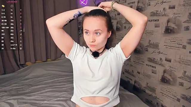 Crysta1Eva  online show from May 2026 09:41:02 PM