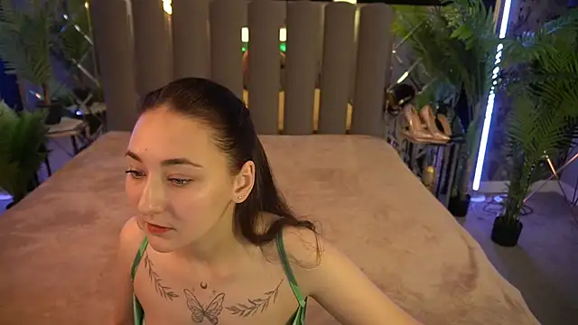 SashaDuvalle online show from October 2025 07:06:02 AM