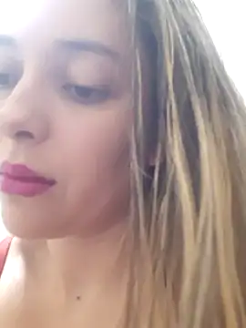 lindsay-rosee online show from October 2025 01:39:02 PM