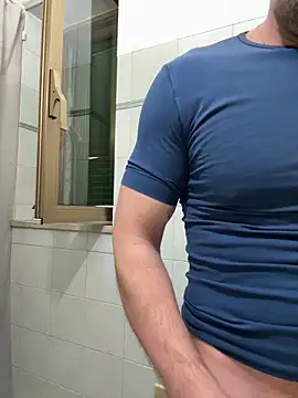 Snapshot of giovan2020 chatting on February 2026 06:22:02 AM giovan2020 online show from February 2026 06:22:02 AM