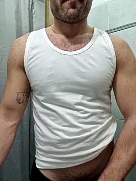 Snapshot of giovan2020 chatting on March 2026 03:31:01 PM giovan2020 online show from March 2026 03:31:01 PM