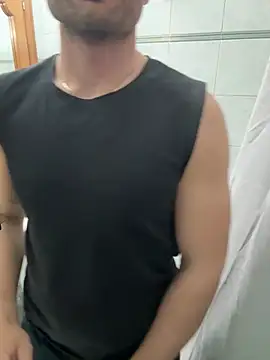 Snapshot of giovan2020 chatting on March 2026 10:25:02 PM giovan2020 online show from March 2026 10:25:02 PM