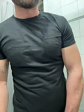 giovan2020 online show from May 2026 09:54:02 PM