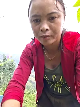 Snapshot of xuxulovezz chatting on October 2025 12:51:01 AM xuxulovezz online show from October 2025 12:51:01 AM