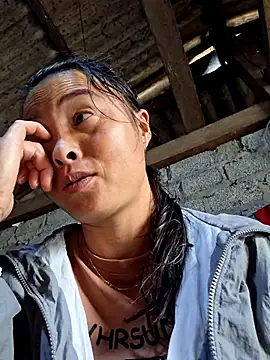 Snapshot of xuxulovezz chatting on October 2025 03:04:01 AM xuxulovezz online show from October 2025 03:04:01 AM