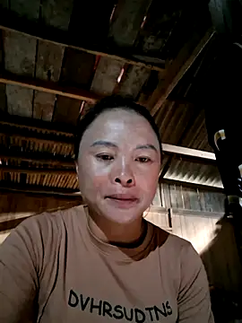 Snapshot of xuxulovezz chatting on October 2025 12:22:01 AM xuxulovezz online show from October 2025 12:22:01 AM