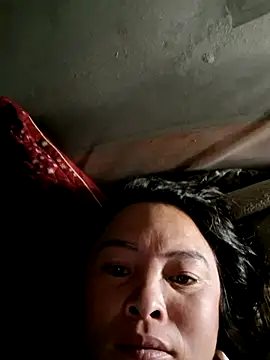 Snapshot of xuxulovezz chatting on November 2025 11:07:02 PM xuxulovezz online show from November 2025 11:07:02 PM